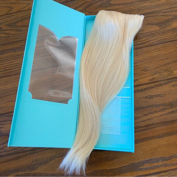 Halo Couture Halo Hair Extensions 18 inches Layered #60 Platinum Blonde Halo - Picture 1 of 16